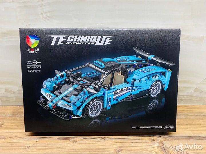 Конструктор Lego Technic Bugatti