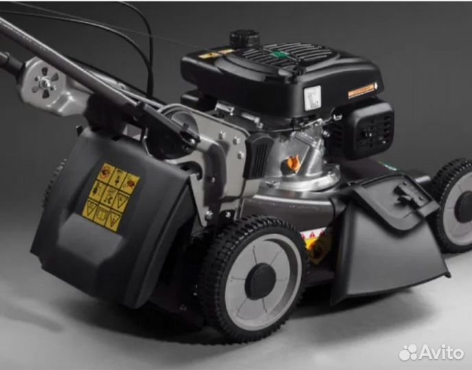 Газонокосилка бензиновая самоходная