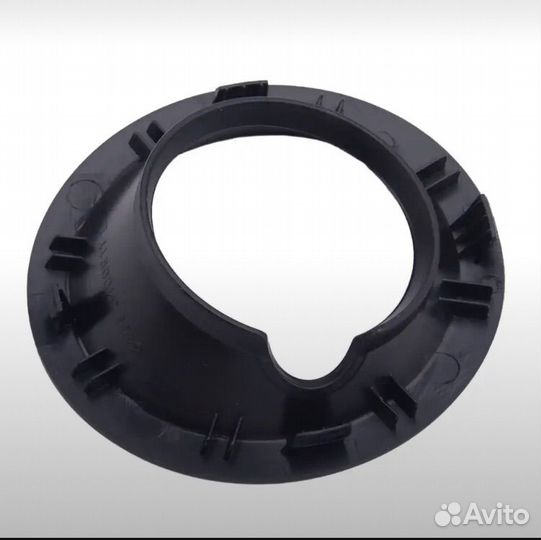 Накладка противотуманной фары правая и левая