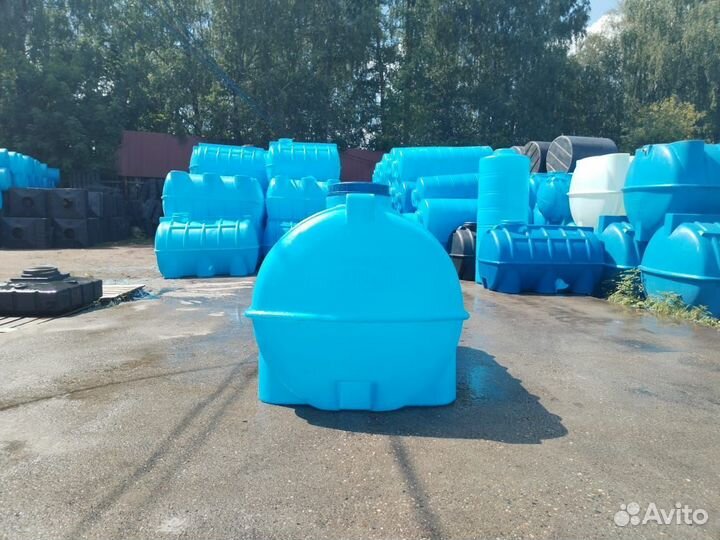 Бак пластиковый пищевой 1,5 куба (горизонтальный)