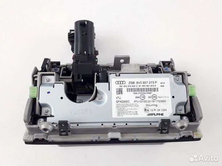 Считывающее устройство CD/DVD навигации (GPS) Audi 8V0857974E