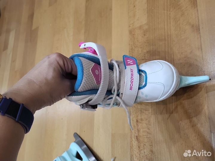 Коньки фигурные р 26-31