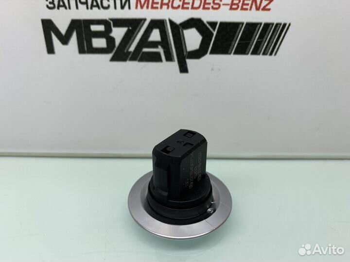 Кнопка запуска двигателя Mercedes W222 S 222