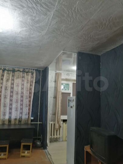 2-к. квартира, 43 м², 1/3 эт.