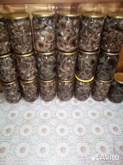 Грибы опята маринованные