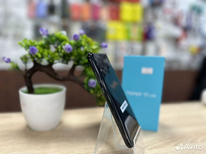 HONOR 10 Lite, 4/64 ГБ