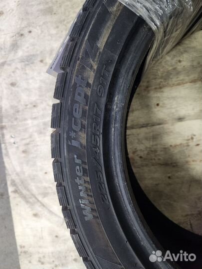 Hankook Winter I'Cept IZ W606 225/45 R17 91T