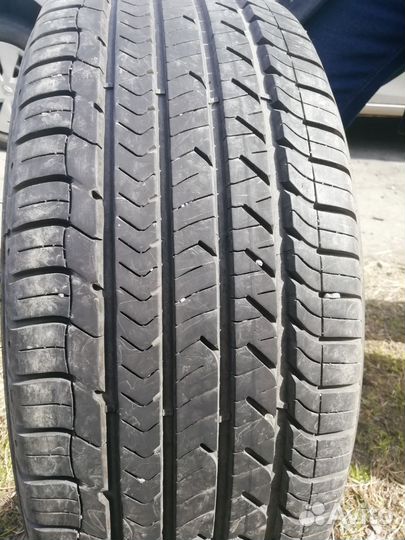 Goodyear GT 3 215/55 R17 94