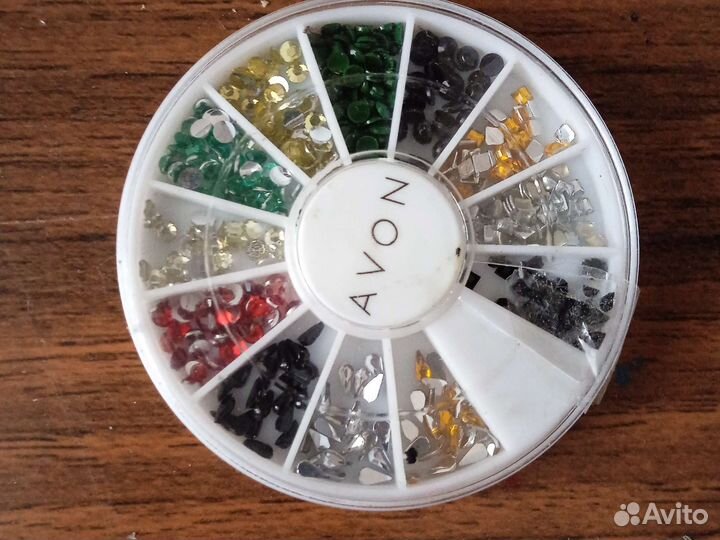 Украшения для маникюра