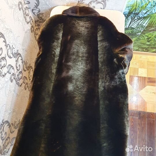 Продам мутоновую шубу