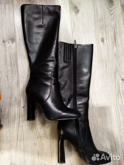 Женские сапоги