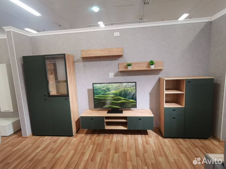 Стенка в гостиную