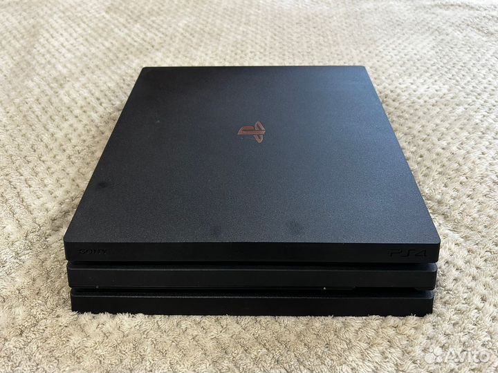 Игровая приставка Sony PS4 Pro