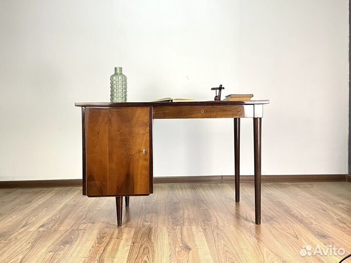 Редкий винтажный письменный стол Mid century moder