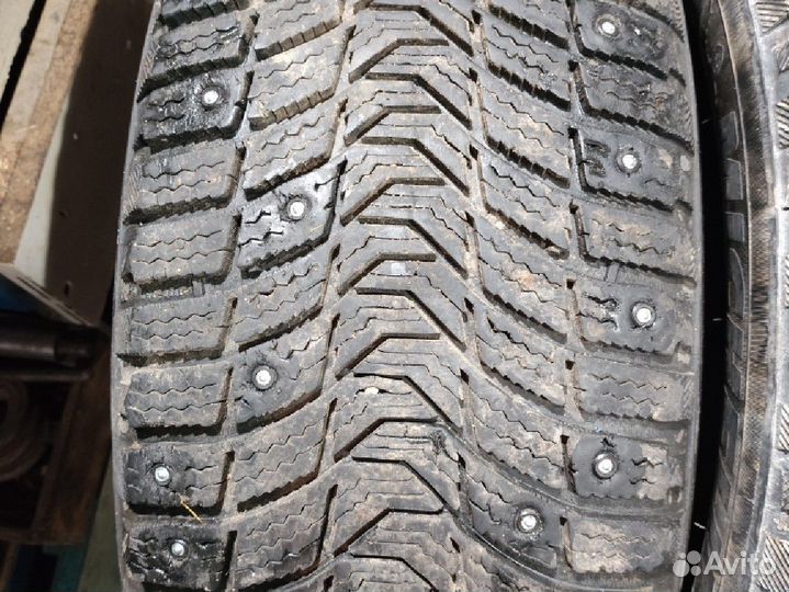 Michelin X-Ice North 3 215/55 R16 97T