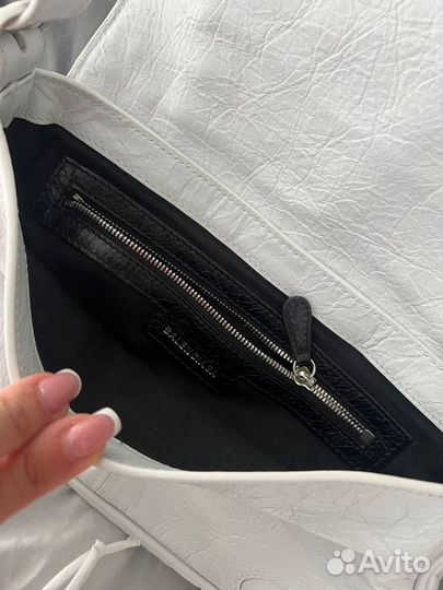 Сумка Balenciaga Le Cagole XS Flap Shoulder Bag