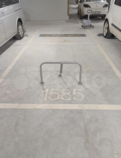 Машиноместо, 14 м²