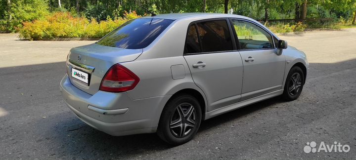 Nissan Tiida 1.6 МТ, 2012, 240 000 км