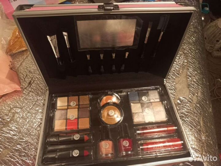 Женская косметика