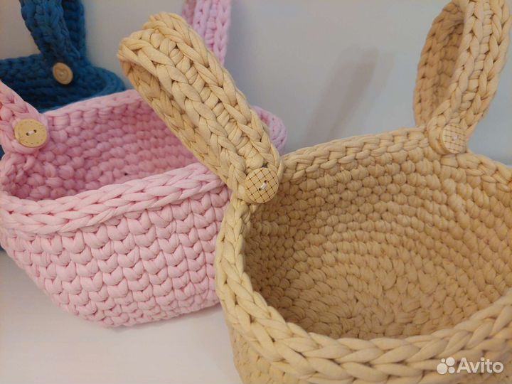 Вязаная корзина подвесная, органайзер на кроватку