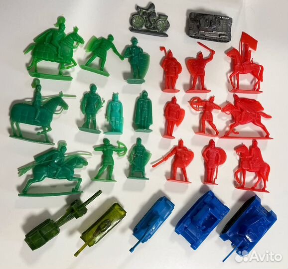 Советские солдатики и военная техника СССР