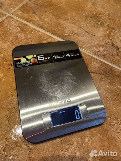 Весы кухонные электронные Redmond