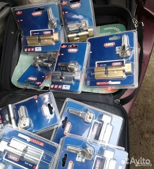 Аварийное вскрытие замков. Замена замков