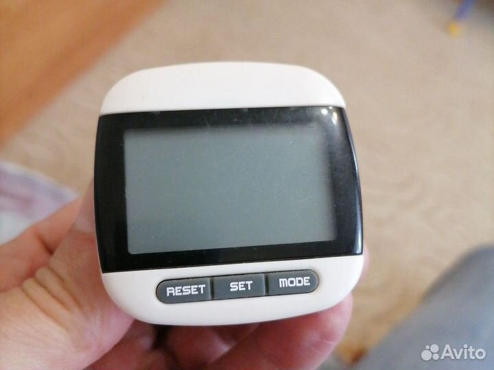 Шагомер на батарейках