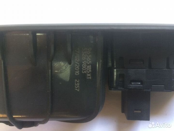 Блок стеклоподъемника задней левой двери Пежо 308