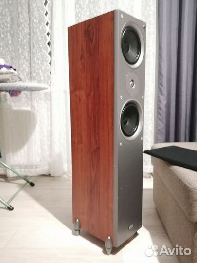 Акустические колонки большие