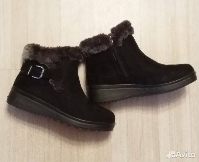 Ботинки женские зимние новые (р.36)