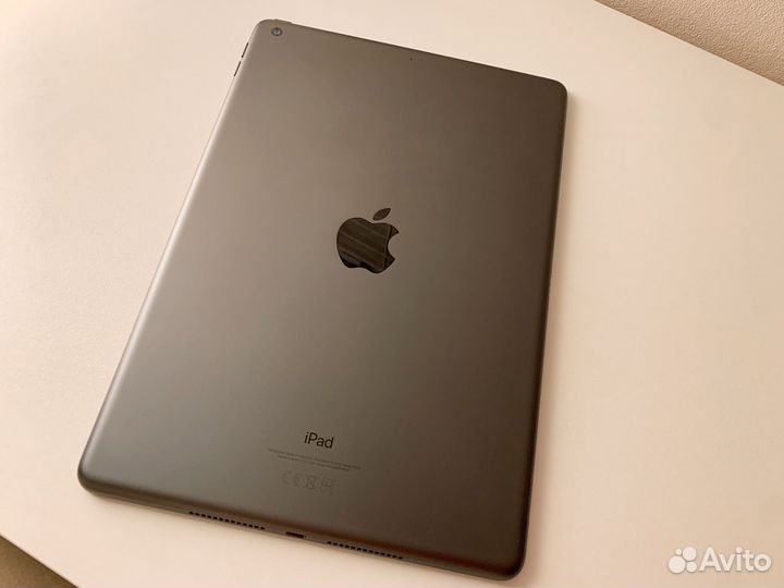 iPad 7 на запчасти