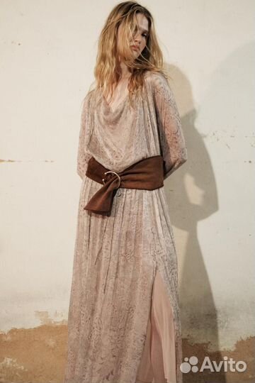 Платье миди обьемное ZW collection