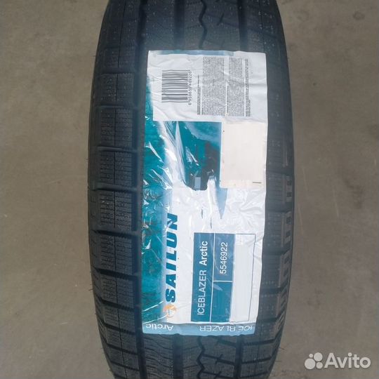 Sailun Ice Blazer Arctic 215/55 R16 H