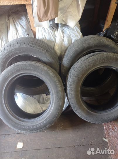 Продам шины бу рено дастер