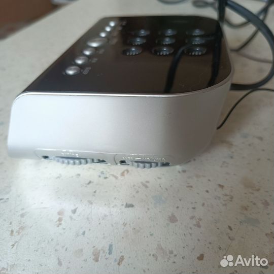 Радио Часы Будильник Vitek