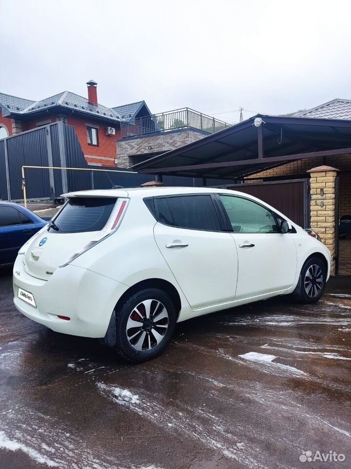 Nissan Leaf AT, 2012, 65 950 км