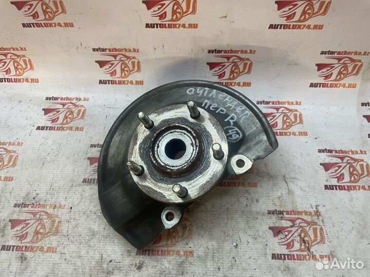 Кулак поворотный передний правый Mitsubishi