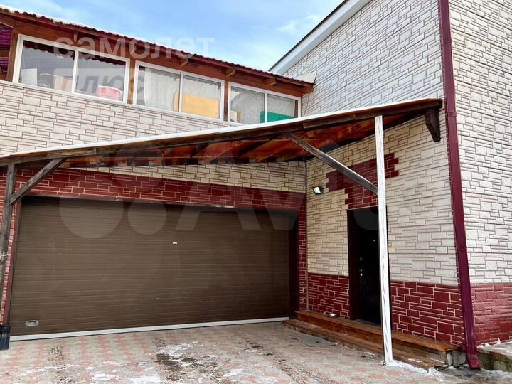 Коттедж 335 м² на участке 9,2 сот.