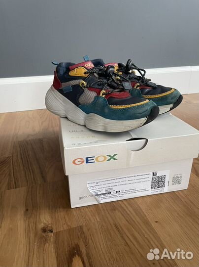 Кроссовки Geox