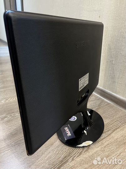 Монитор Samsung 22 дюйма