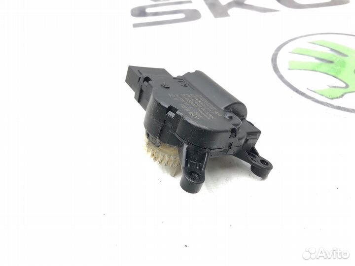 Сервопривод заслонки печки Skoda Octavia A7 (5E)