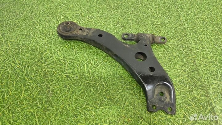 Рычаг передний правый Toyota Camry 40 2006-2011