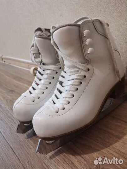 Фигурные Коньки Graf Etude