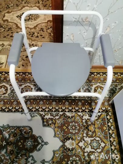 Стул -туалет для тяжело больного