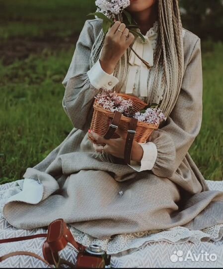 Платье под винтаж, бежевое