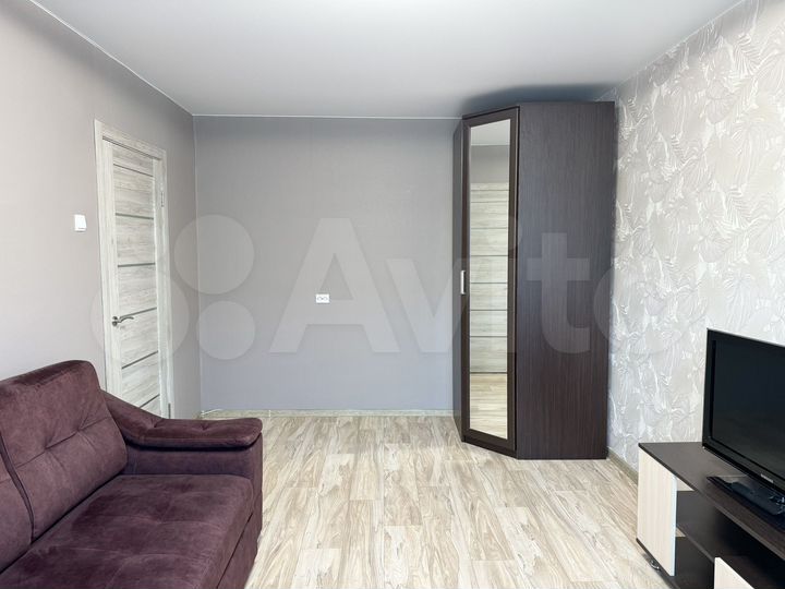 2-к. квартира, 60 м², 4/9 эт.