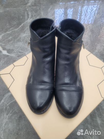 Ботинки женские демисезонные 39 размер