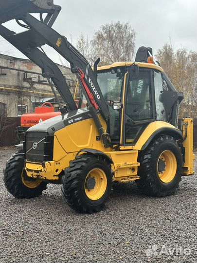 Экскаватор-погрузчик Volvo BL71B, 2015