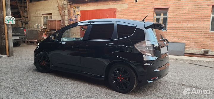 Honda Fit 1.5 CVT, 2011, 160 500 км